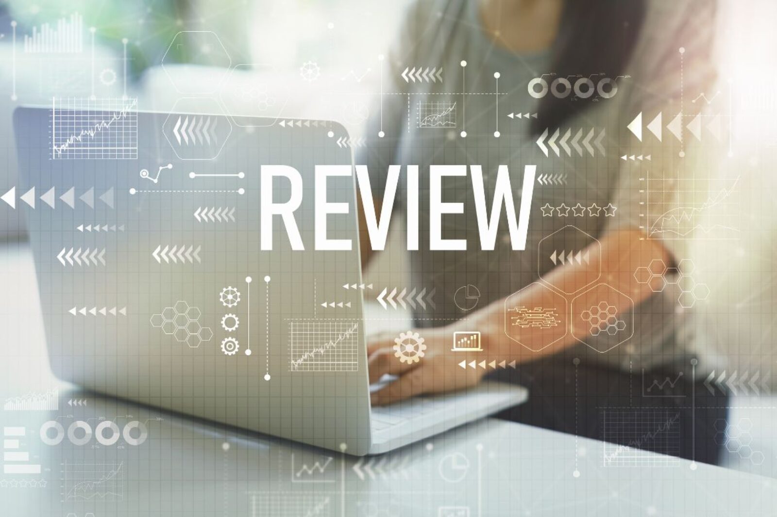 person responding to reviews